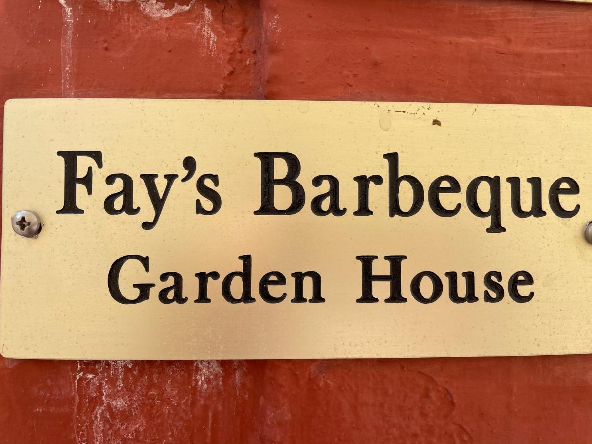 Fay'S Barbeque Garden House -Family Activities Corfu Port Corfu (city) Exterior foto